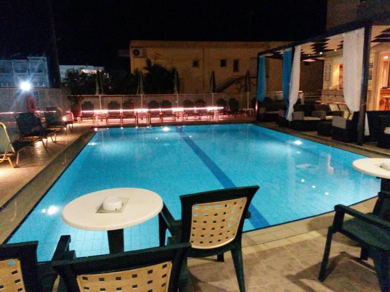 Zannis Hotel レティムノ エクステリア 写真